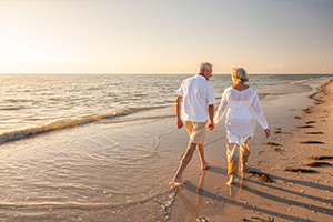 Enjoying Summer Vacations After Joint Replacement: Tips for Traveling